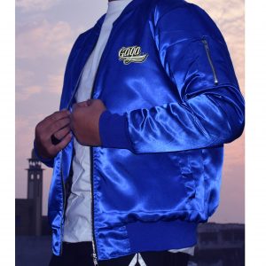 Classic style bomber jacket.